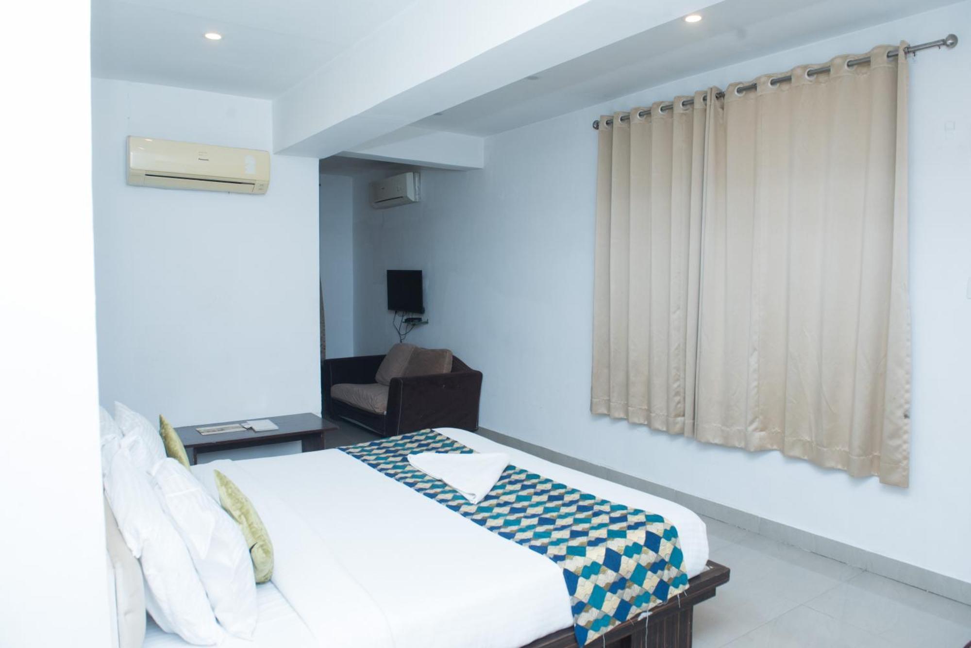 Hotel Balaji Central Ratlām Exteriér fotografie