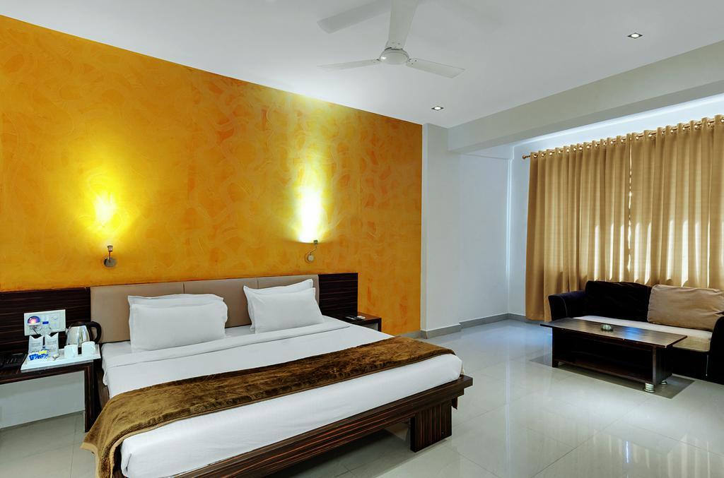 Hotel Balaji Central Ratlām Pokoj fotografie