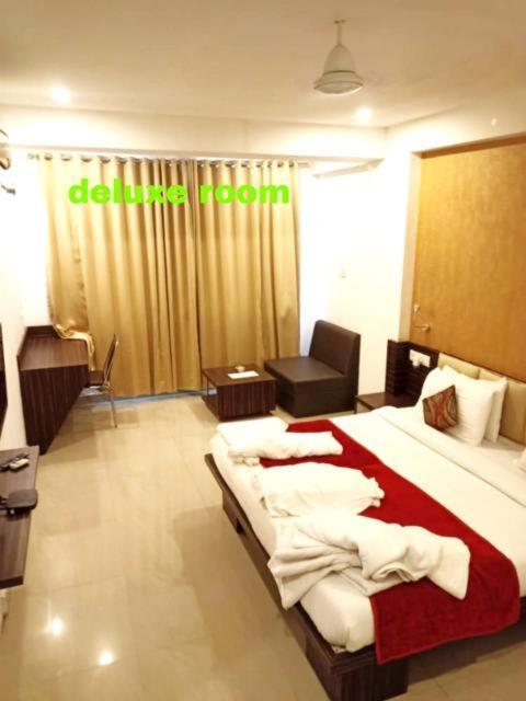 Hotel Balaji Central Ratlām Pokoj fotografie